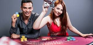 pk 1 Live Tables aur Slots Ek Jagah